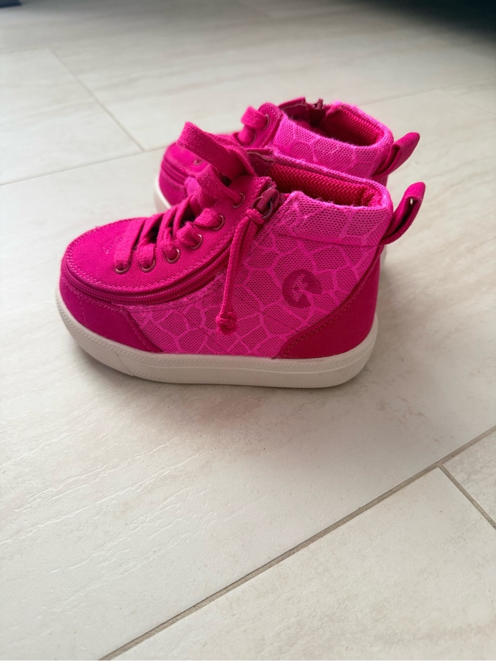 Billy Footwear Kids Hot Pink High-Top Sneakers with Easy Closure